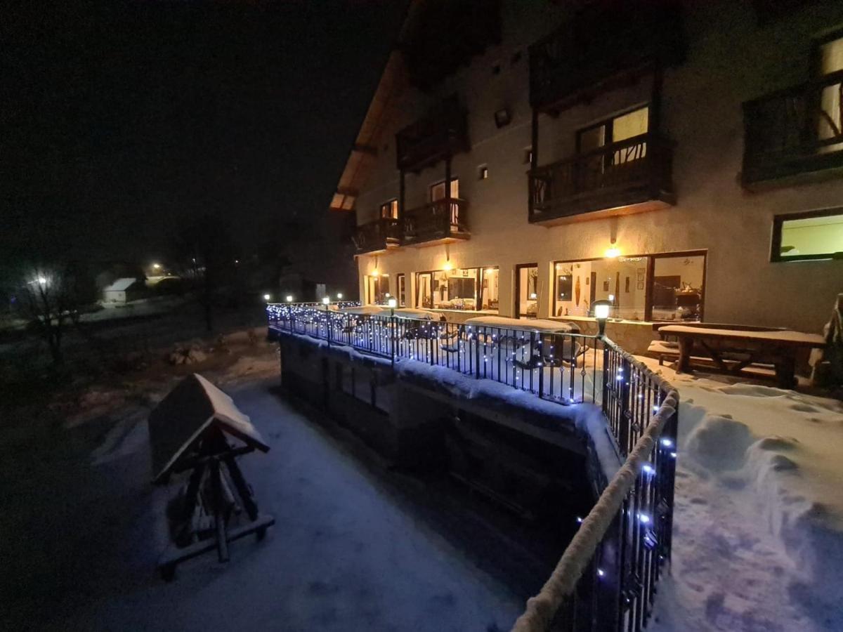 丰达塔 畔斯尼优索卡特斯旅馆酒店 外观 照片